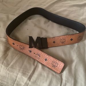 Men’s authentic MCM reversible belt